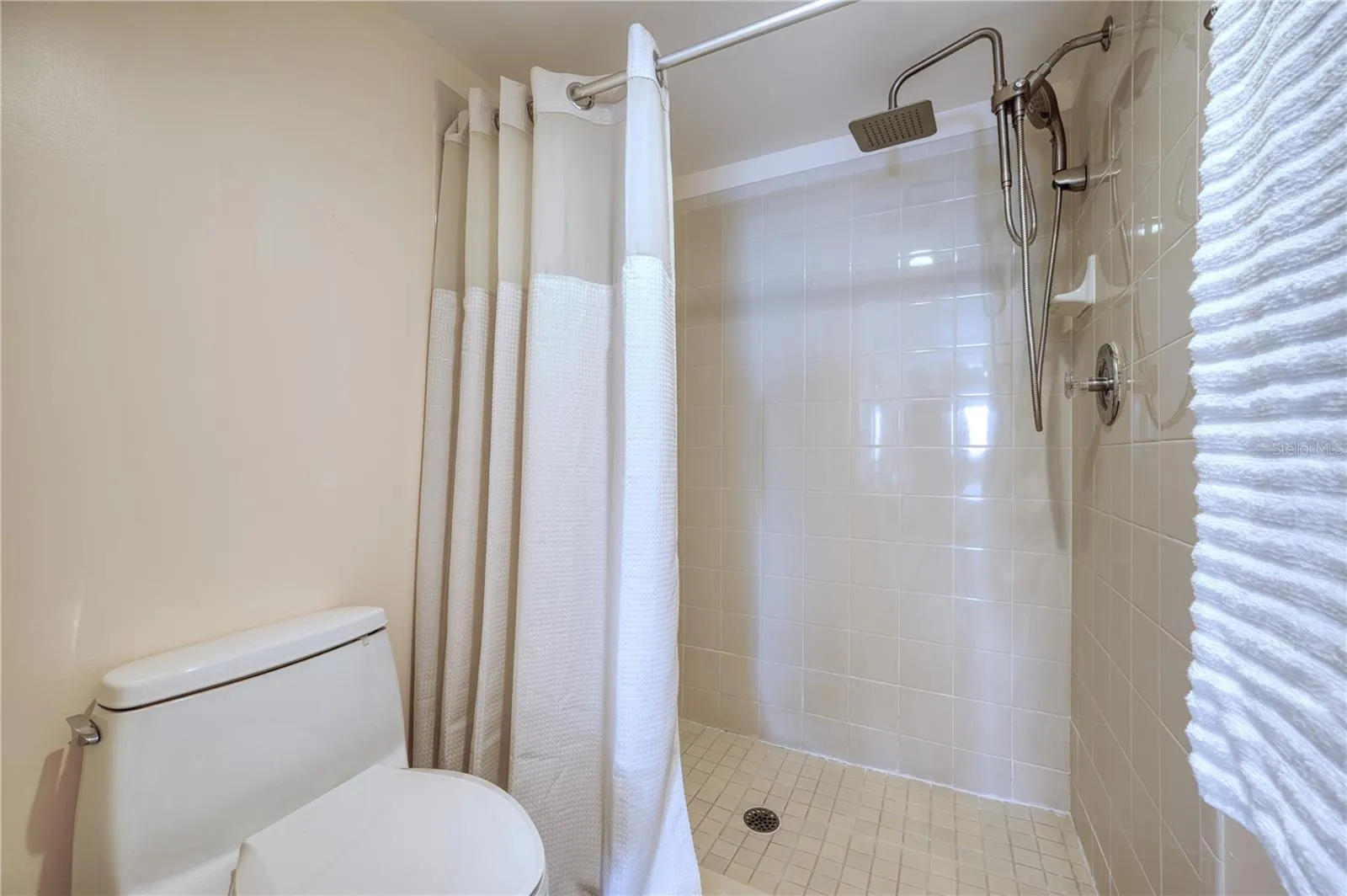 3310 LOVELAND BLVD #107, #107