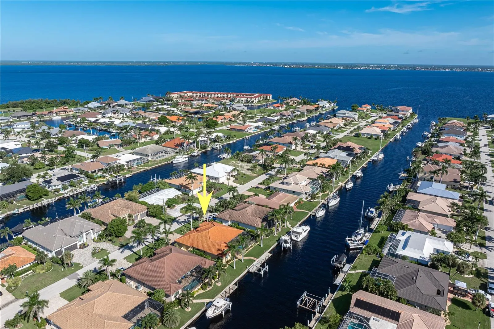 48 TROPICANA DR