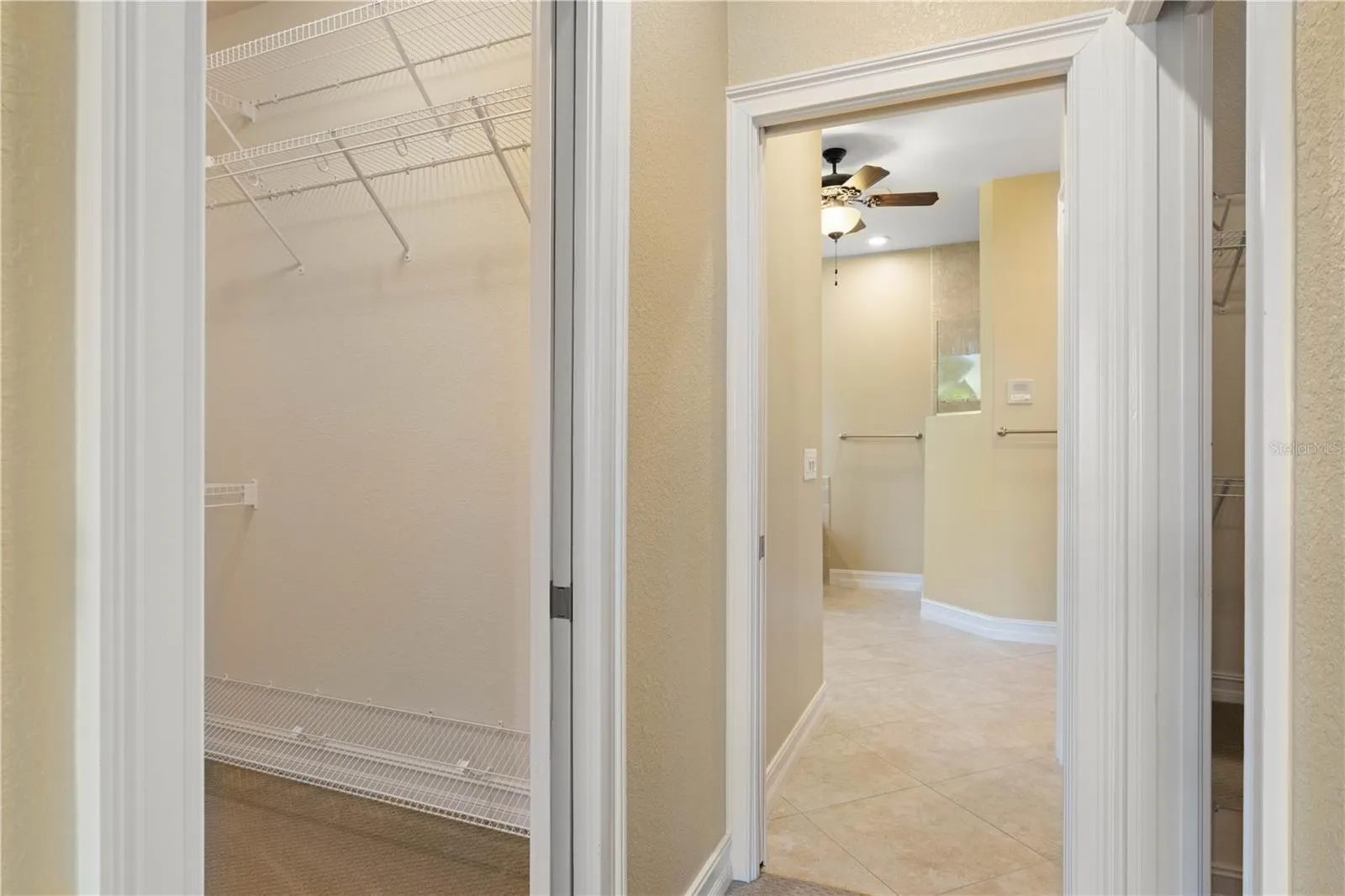48 TROPICANA DR