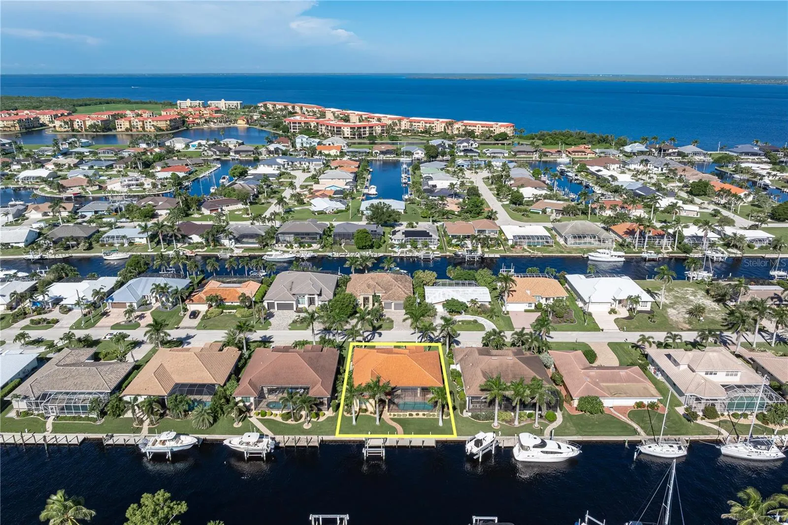 48 TROPICANA DR
