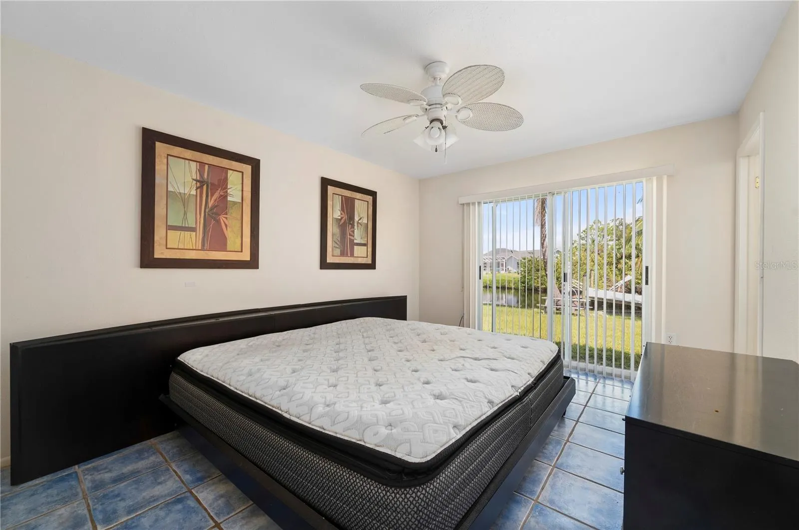 18334 KERRVILLE CIR
