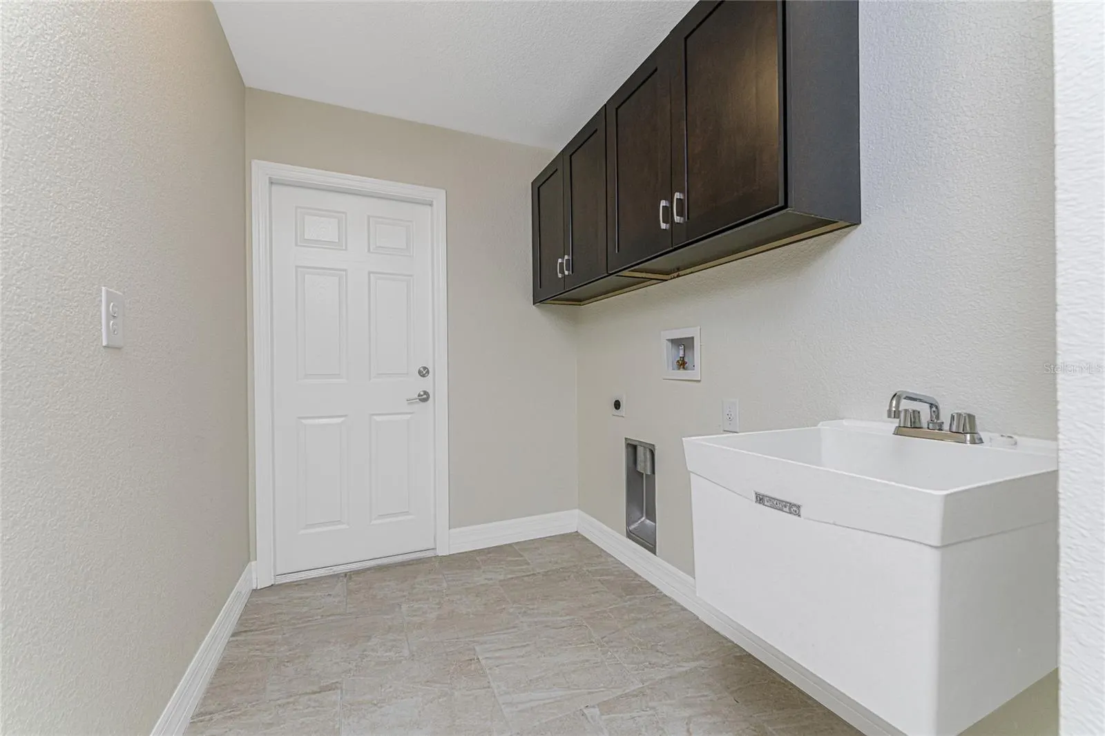 2315 LITTLEFIELD LN