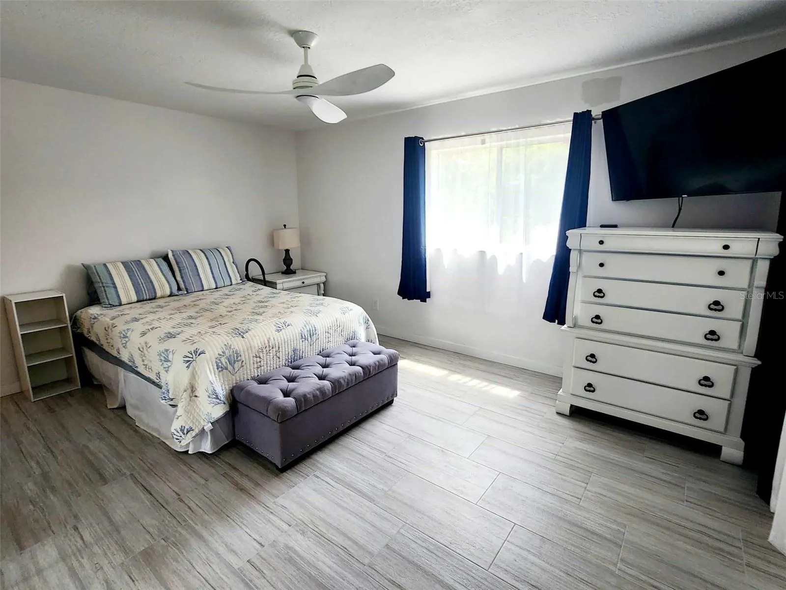2801 MAGDALINA DR #1A, #1A