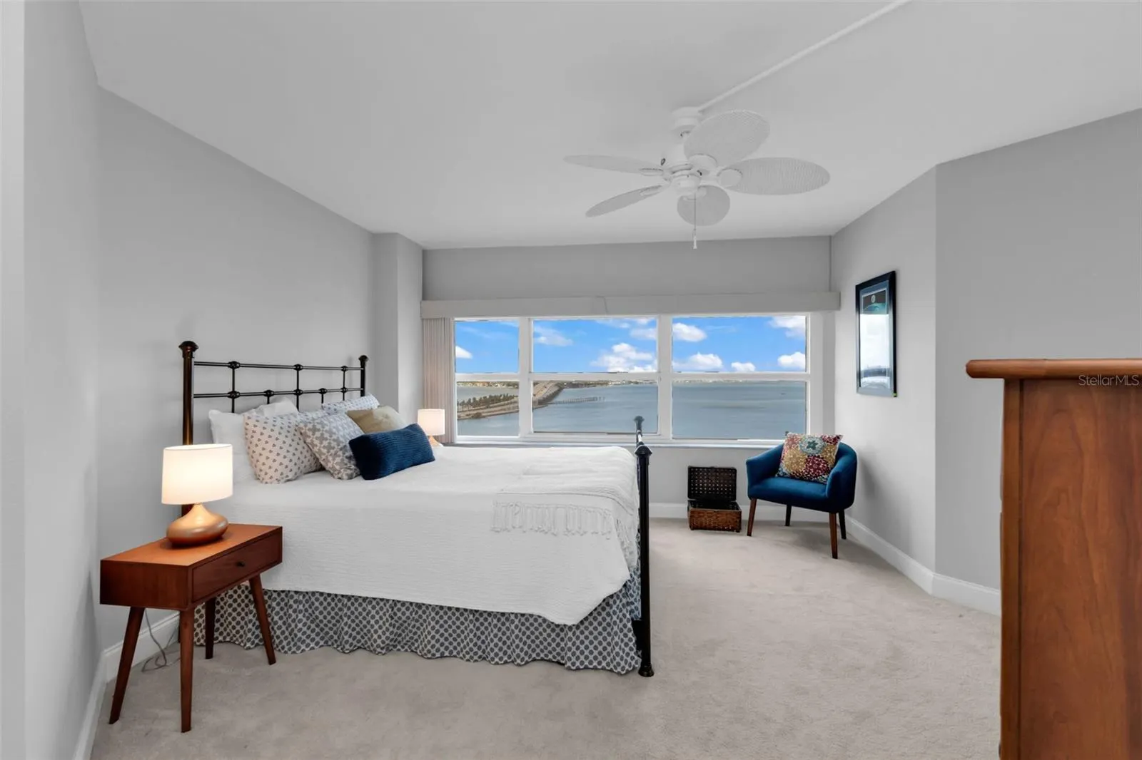888 BLVD OF THE ARTS #1405, #1405