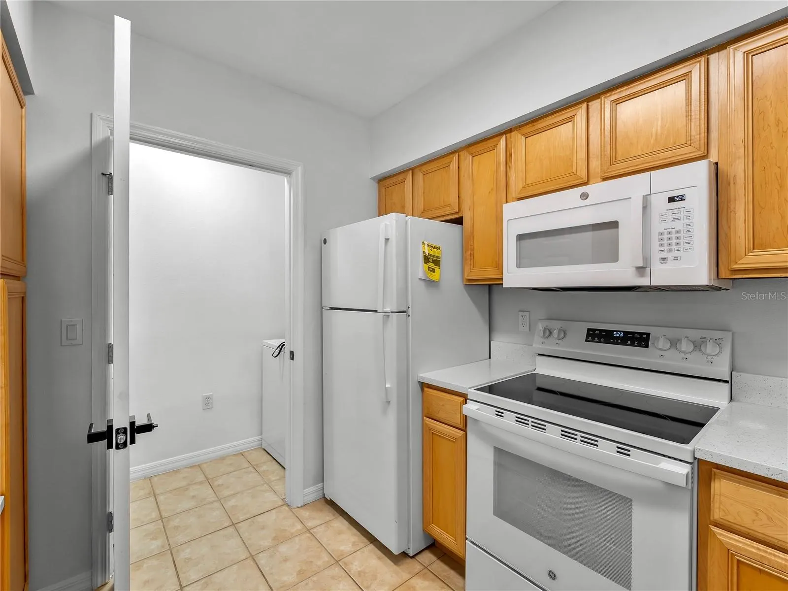 1120 VILLAGIO CIR #202, #202
