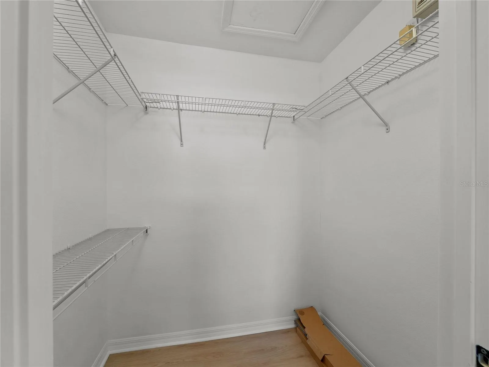 1120 VILLAGIO CIR #202, #202