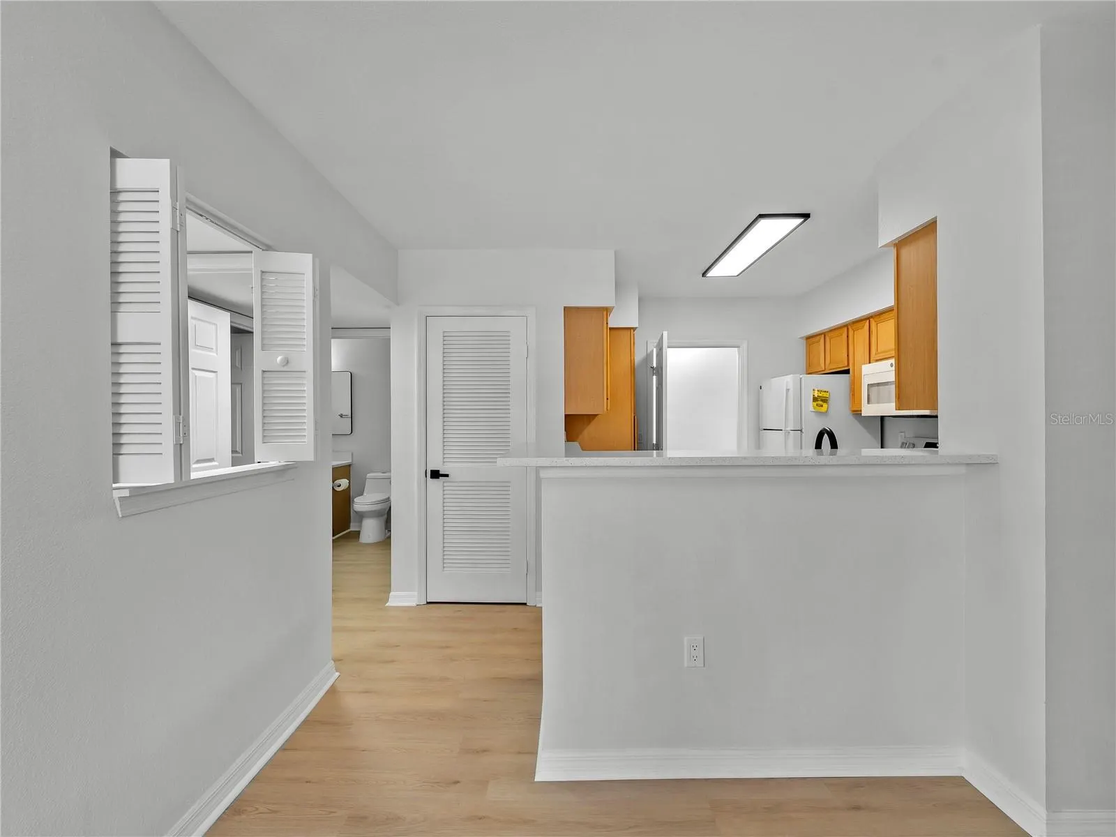 1120 VILLAGIO CIR #202, #202