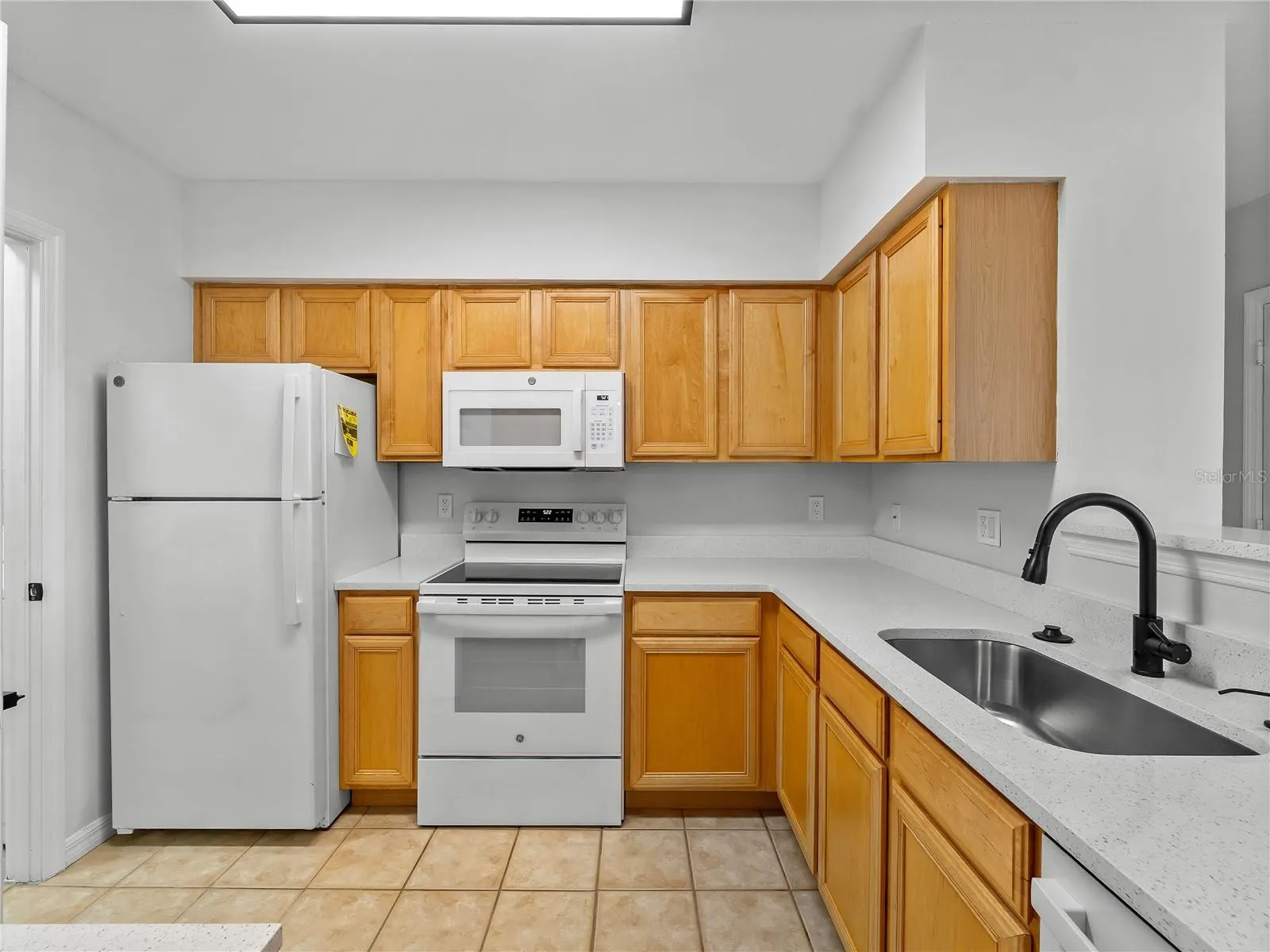 1120 VILLAGIO CIR #202, #202