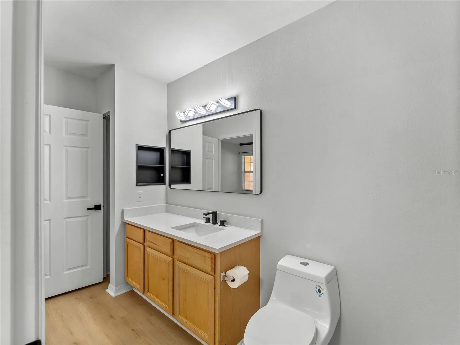 1120 VILLAGIO CIR #202, #202