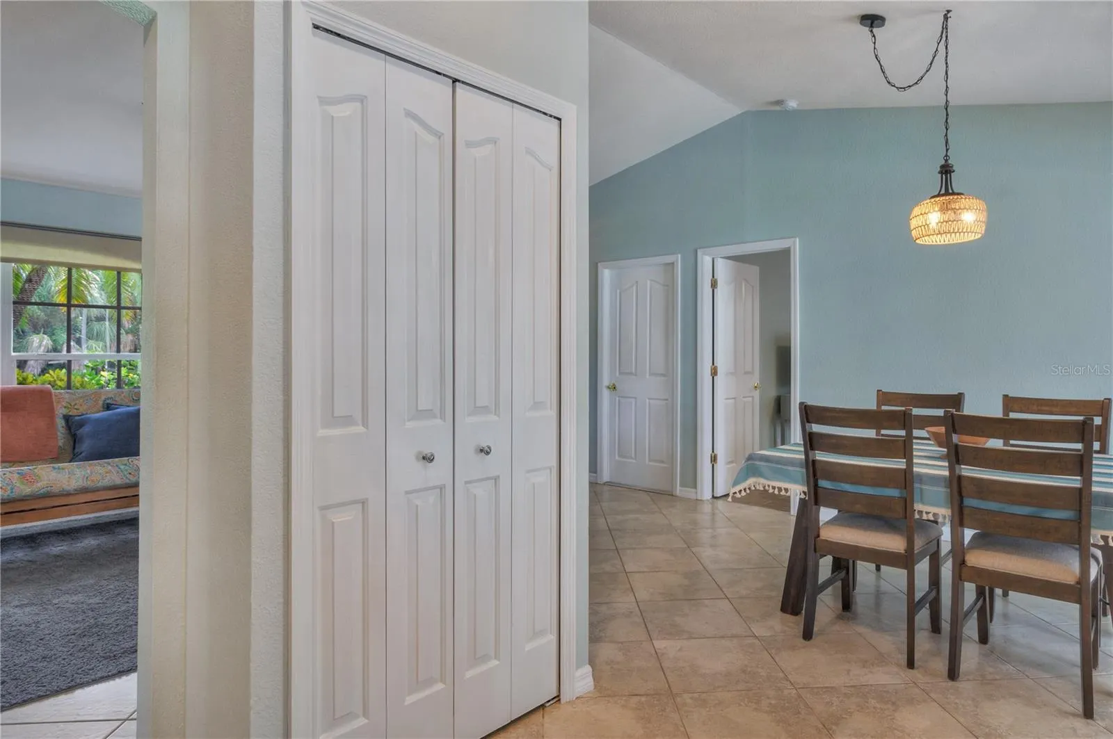 2621 PARLAY LN
