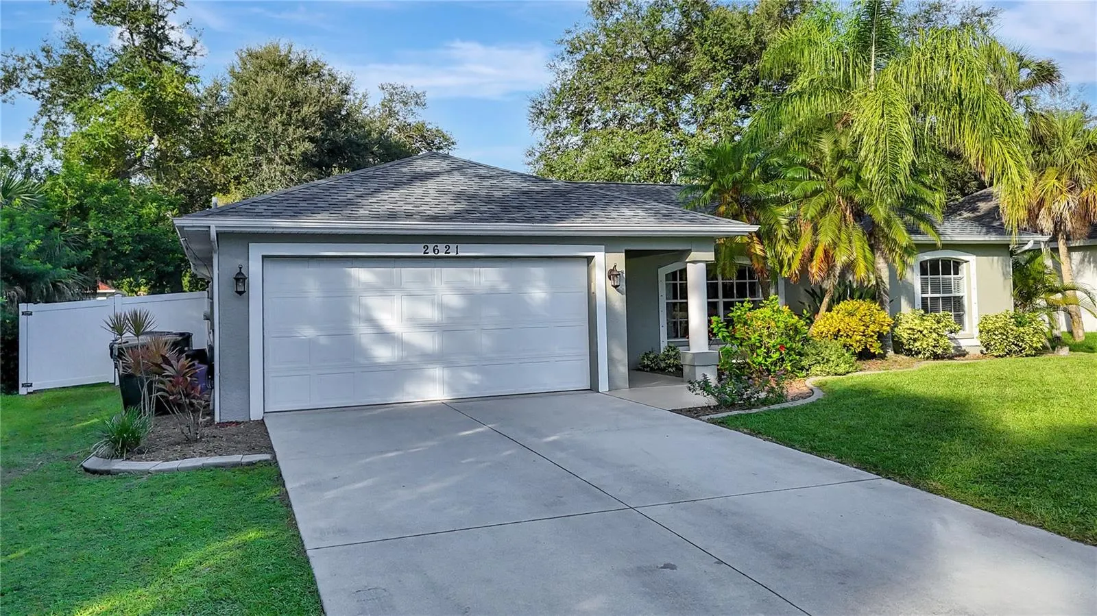 2621 PARLAY LN