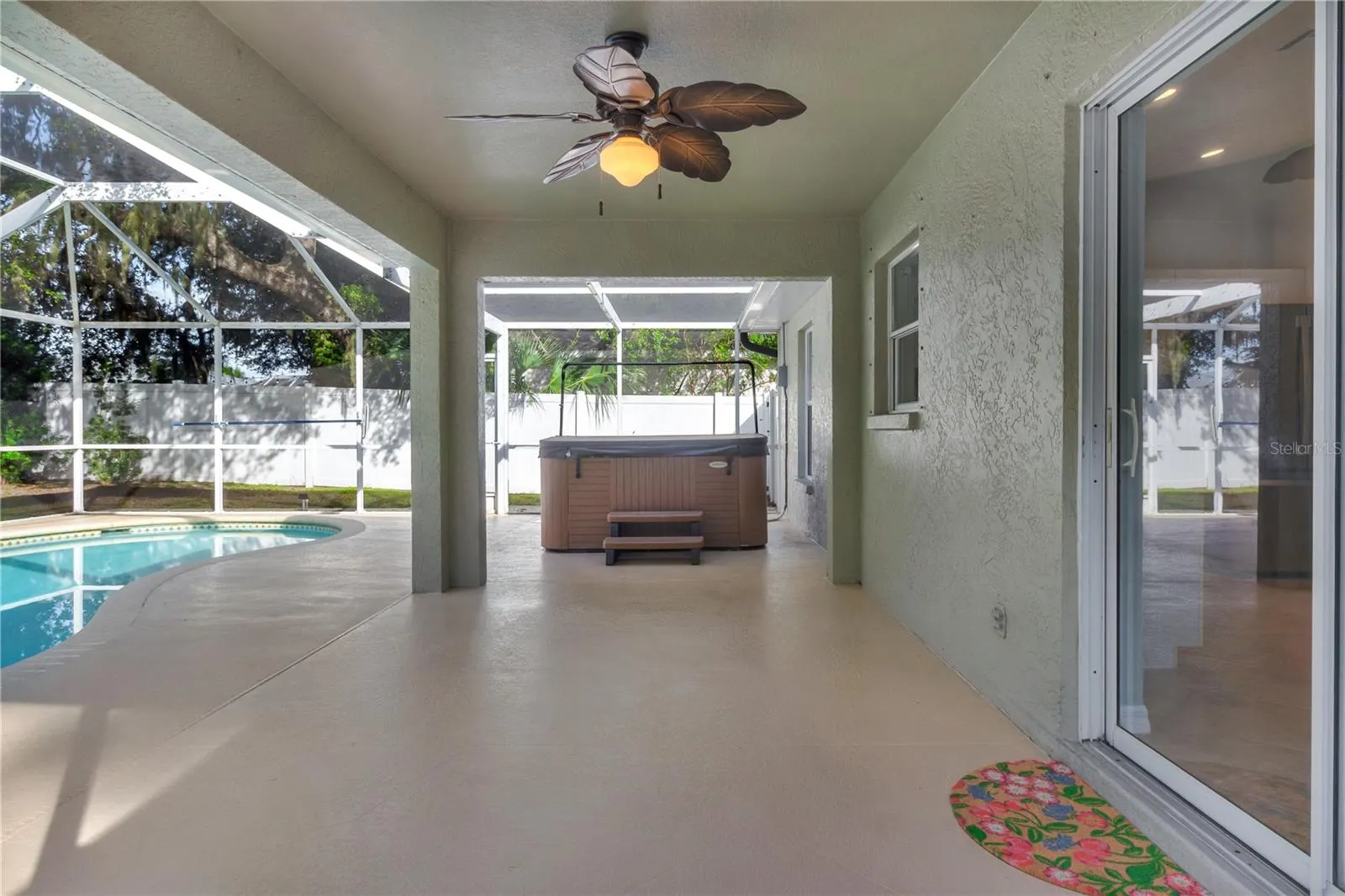 2621 PARLAY LN