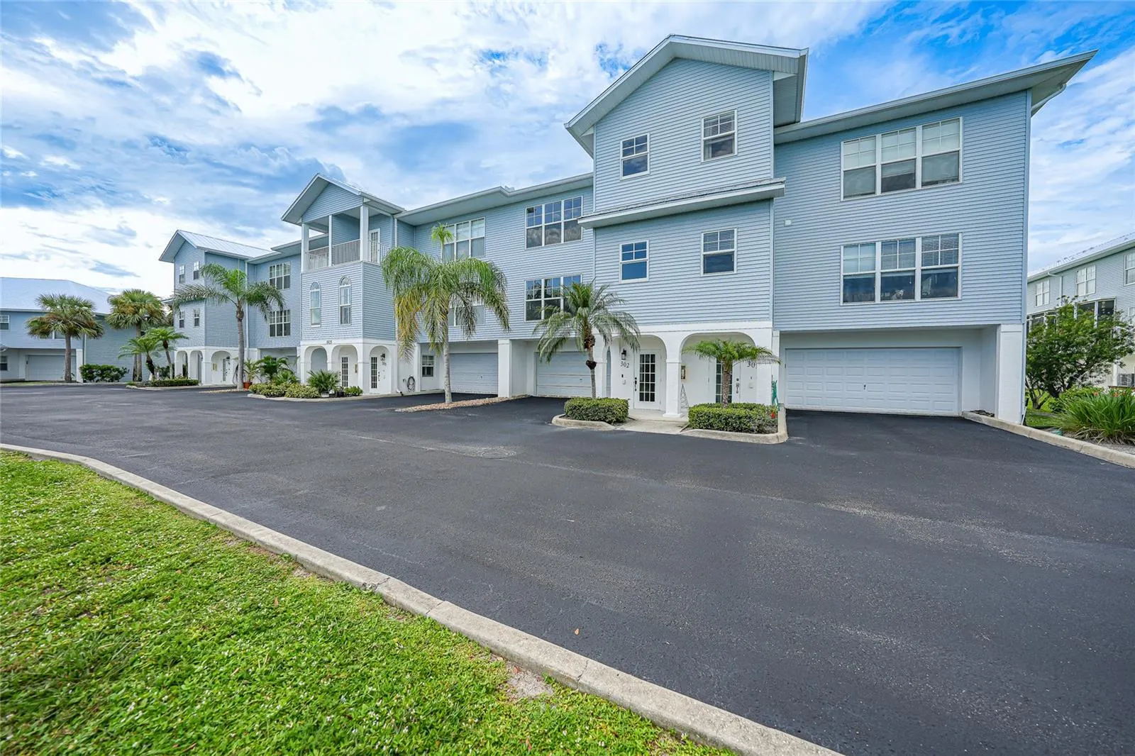 3923 CAPE HAZE DR #304, #304