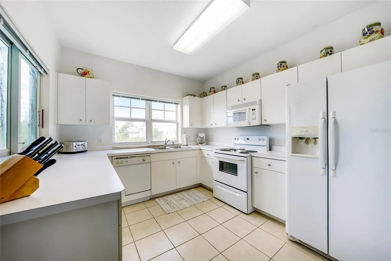 3923 CAPE HAZE DR #304, #304