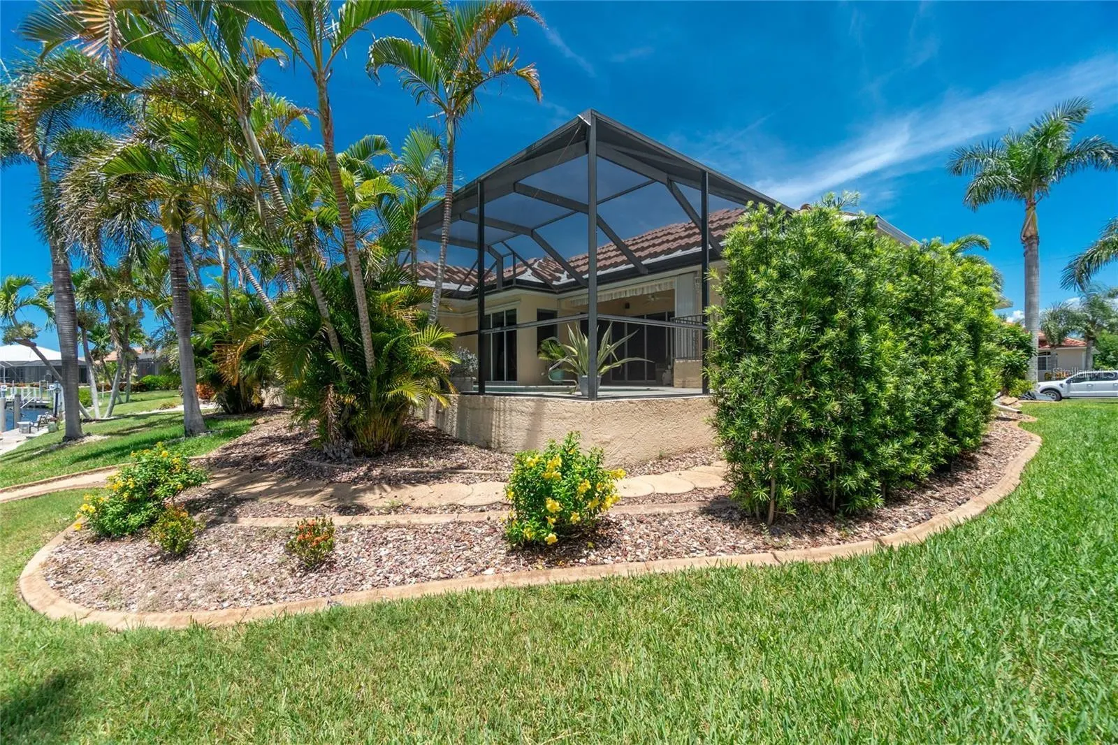 1453 WREN CT