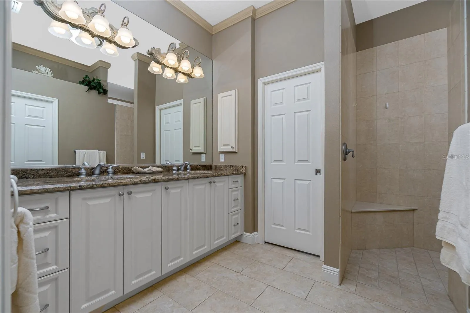 1453 WREN CT