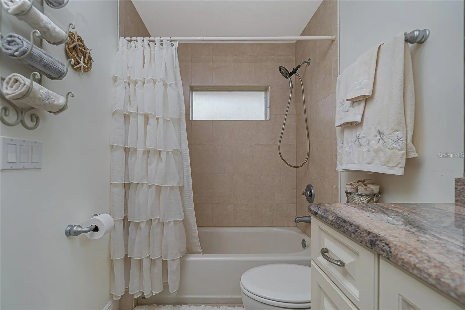 1453 WREN CT