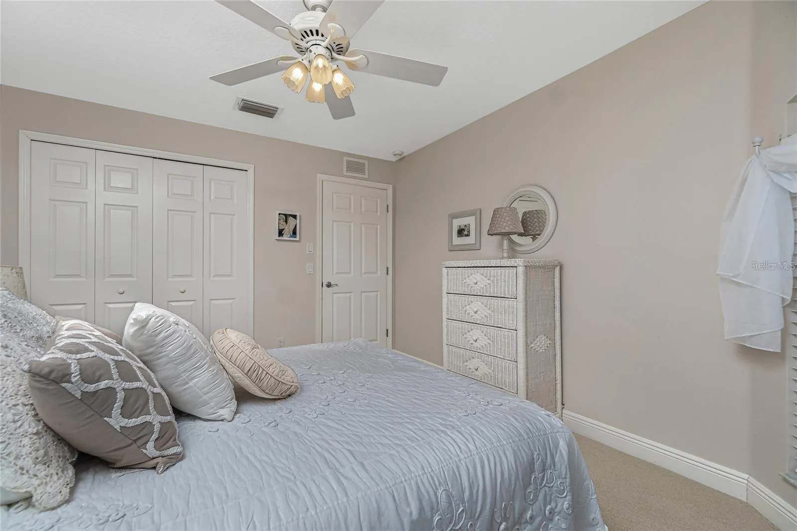 1453 WREN CT