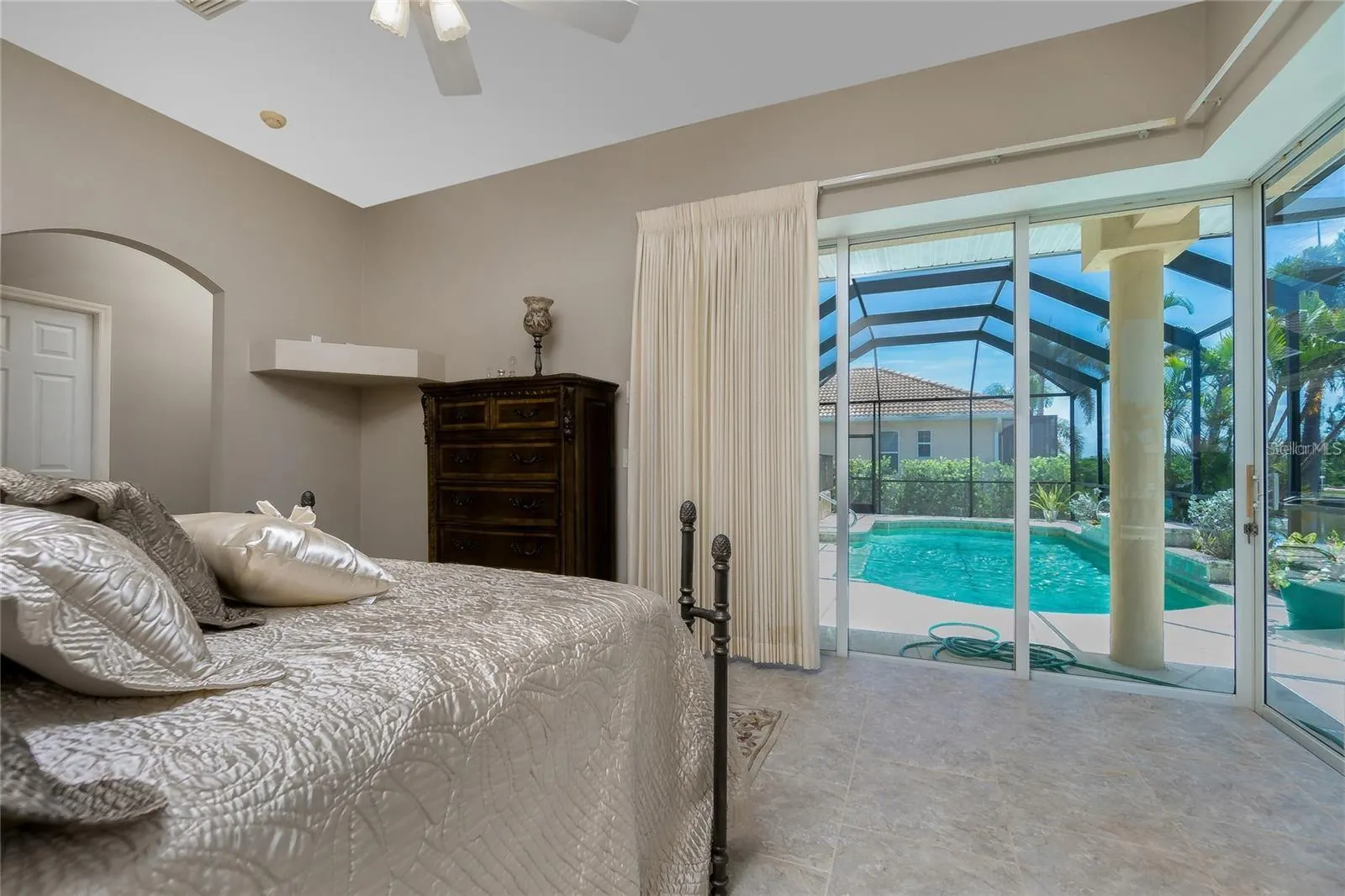 1453 WREN CT