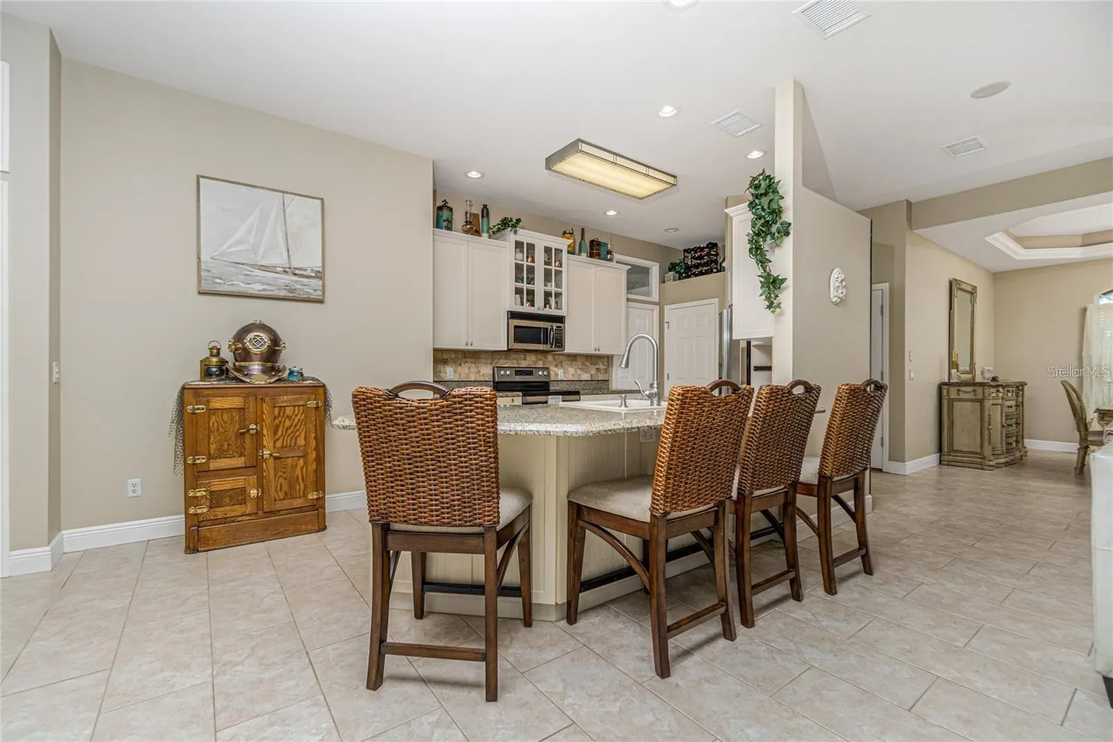 1453 WREN CT