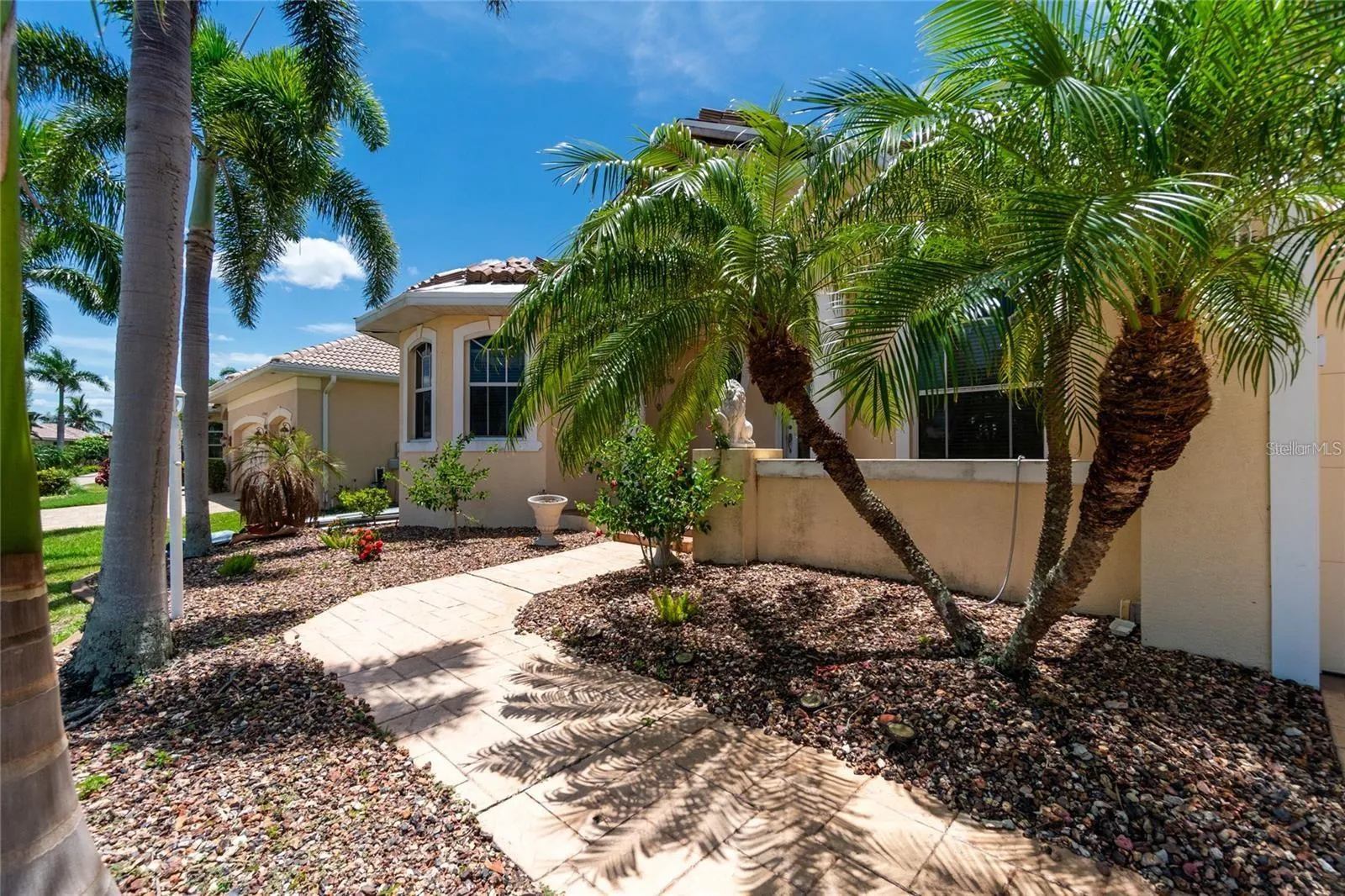 1453 WREN CT