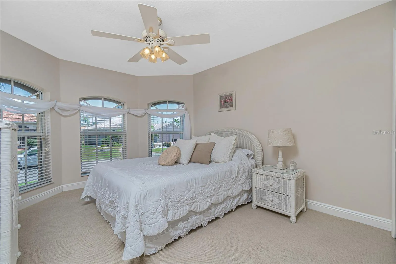 1453 WREN CT