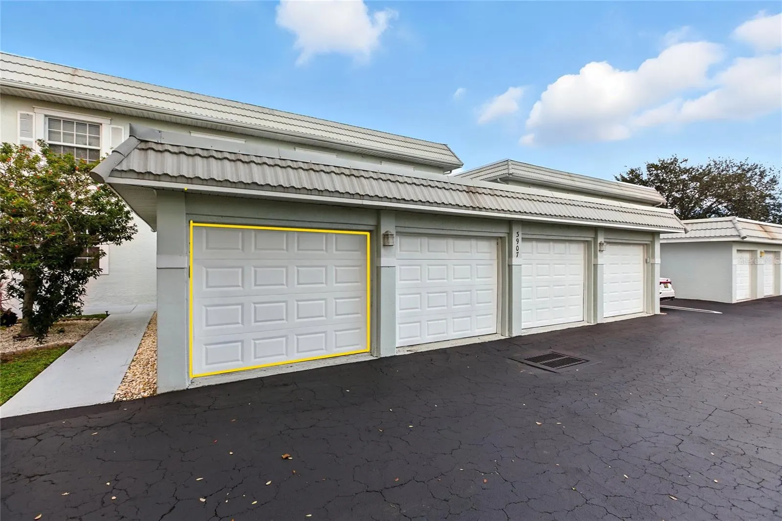 3907 SAN ROCCO DR #111, #111