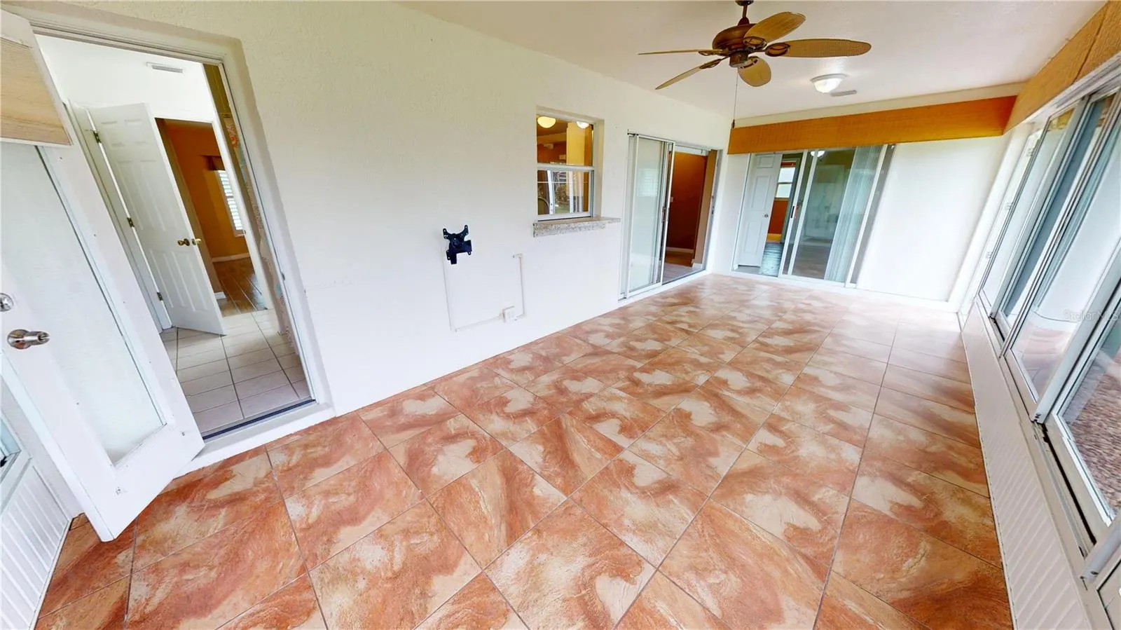 330 MARACA ST