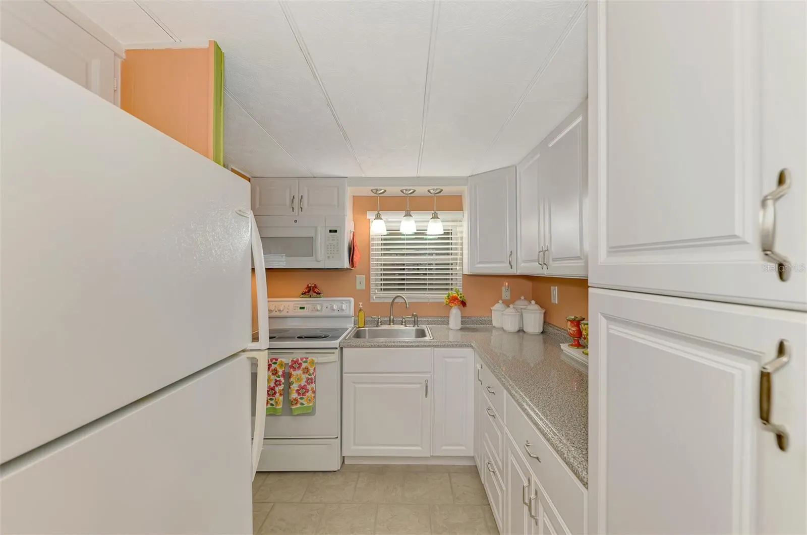 1800 ENGLEWOOD RD ##137, ##137