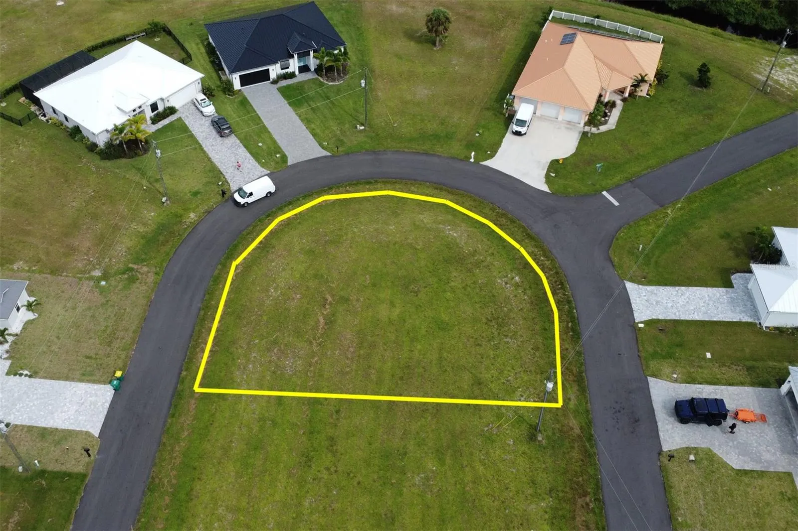 17471 VELLUM CIR