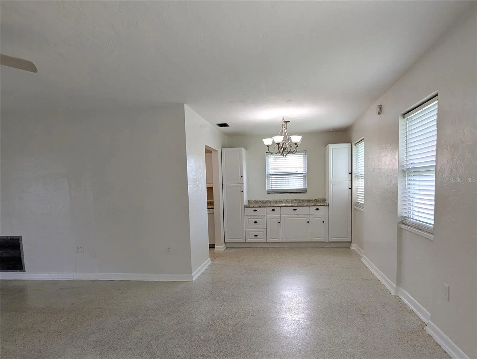 154 SALEM AVE NW