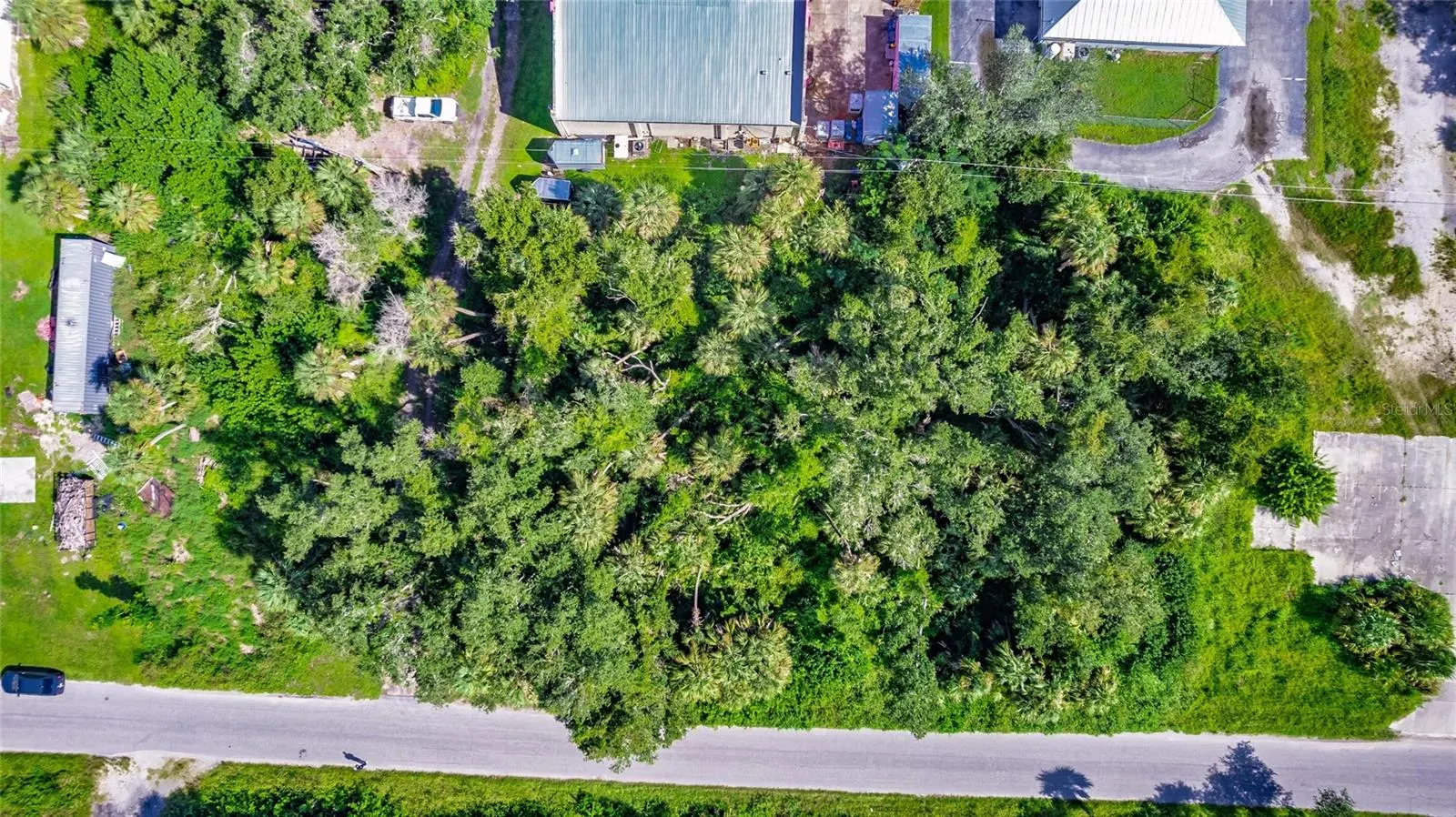1104 BUENA VISTA CIR