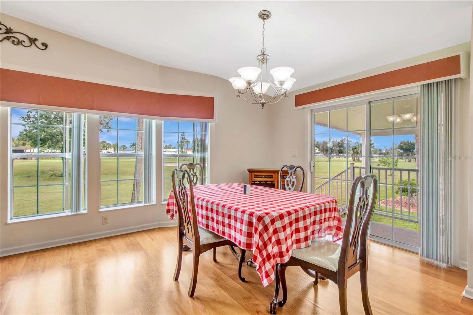 2100 KINGS HWY #908, #908