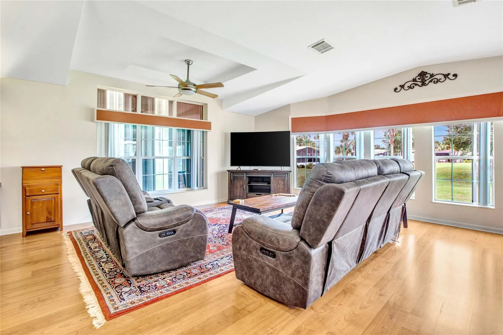 2100 KINGS HWY #908, #908