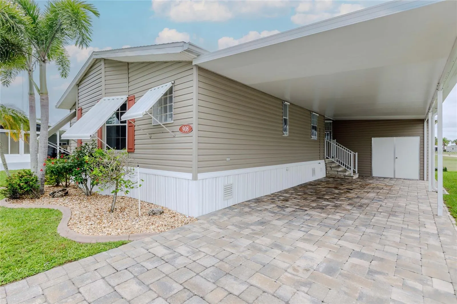 2100 KINGS HWY #908, #908