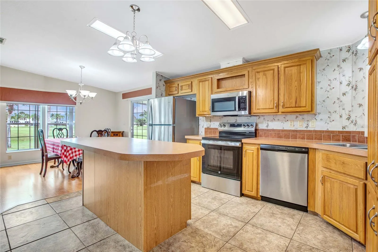 2100 KINGS HWY #908, #908