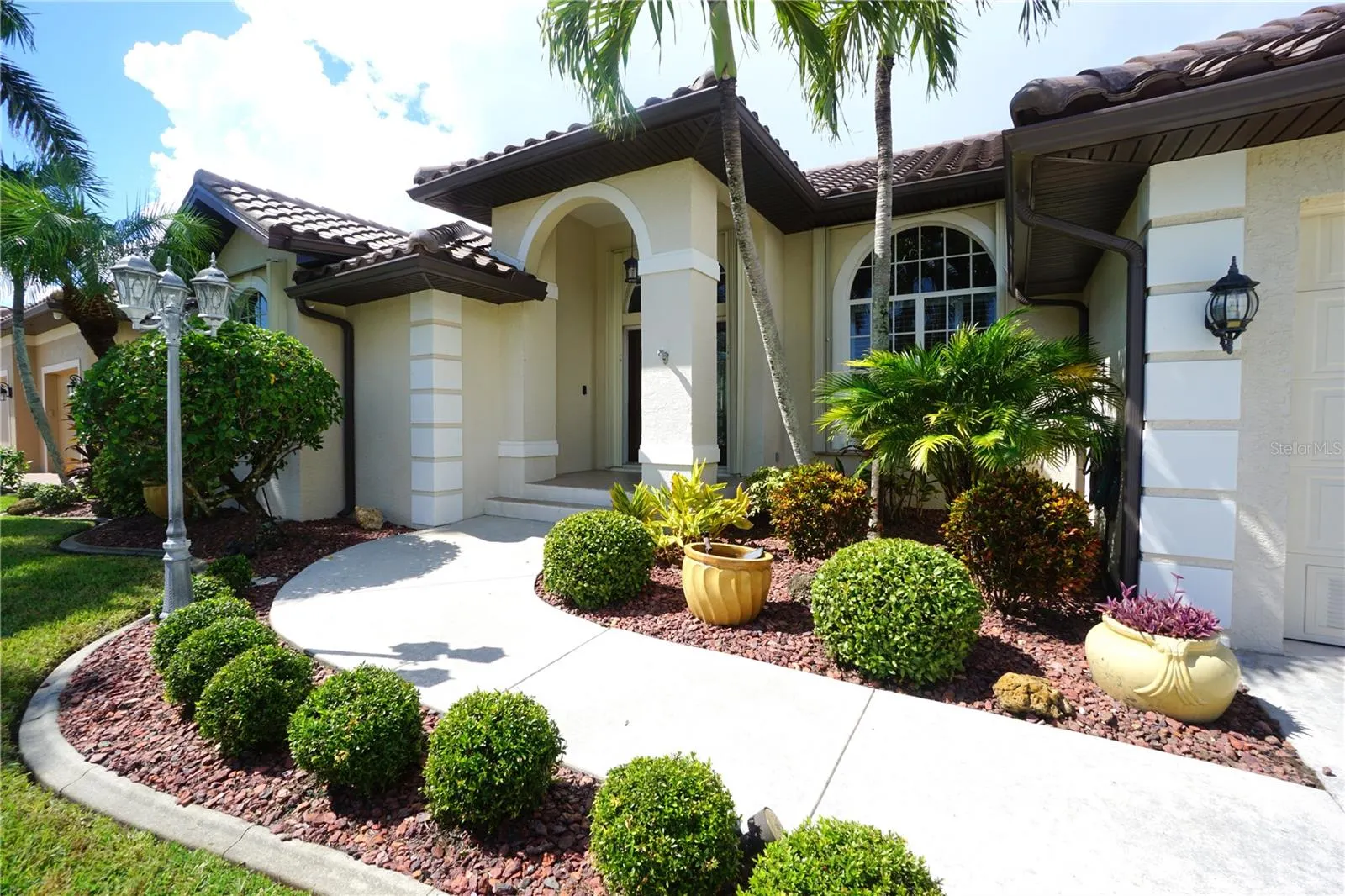 340 SANTANDER CT