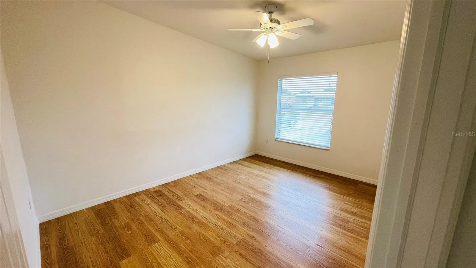 4159 CONWAY BLVD