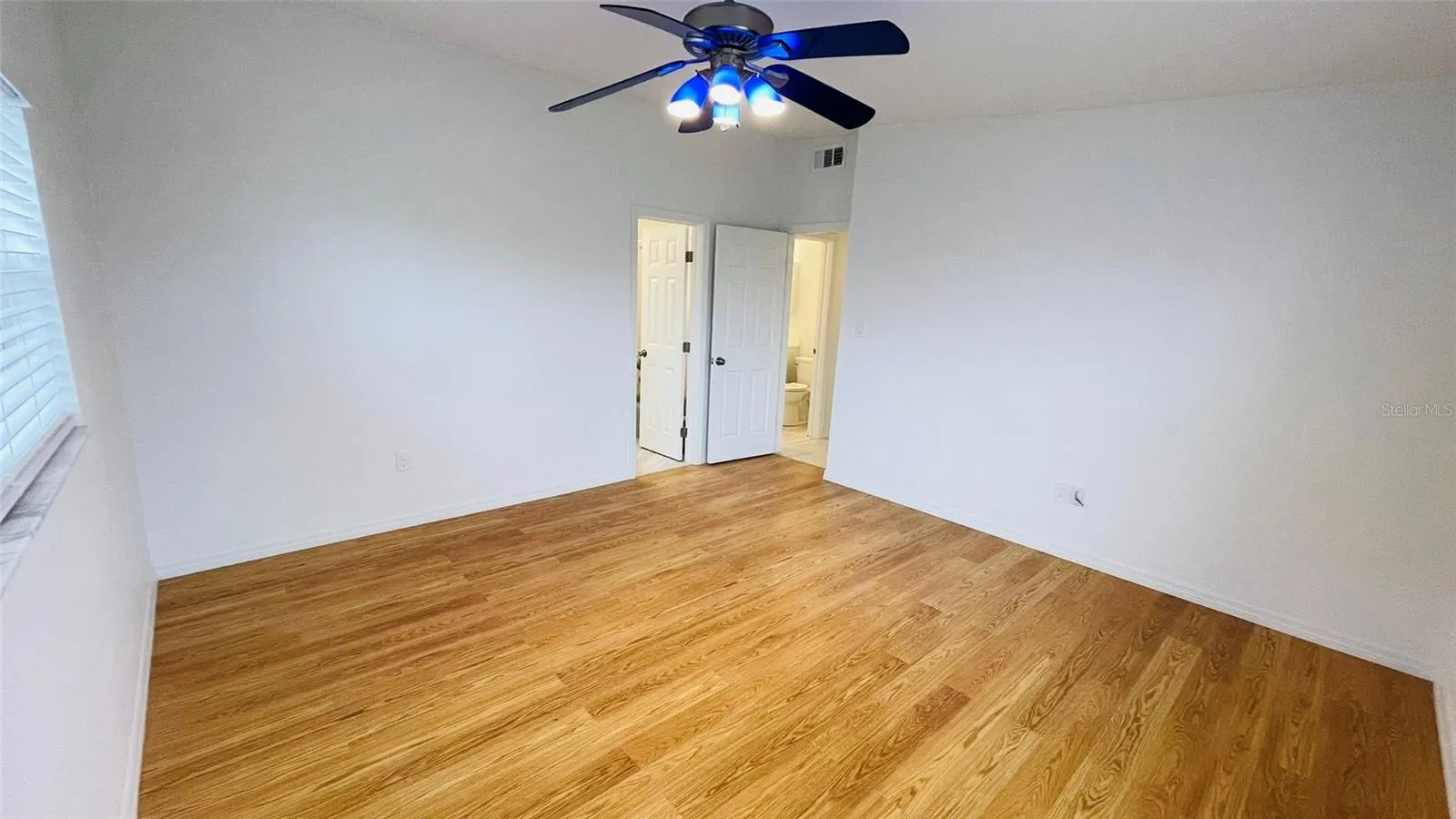 4159 CONWAY BLVD