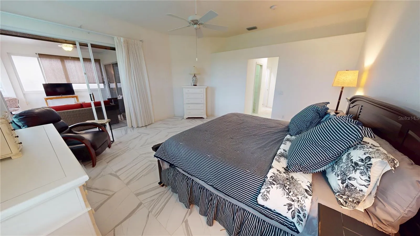 26089 SEMINOLE LAKES BLVD