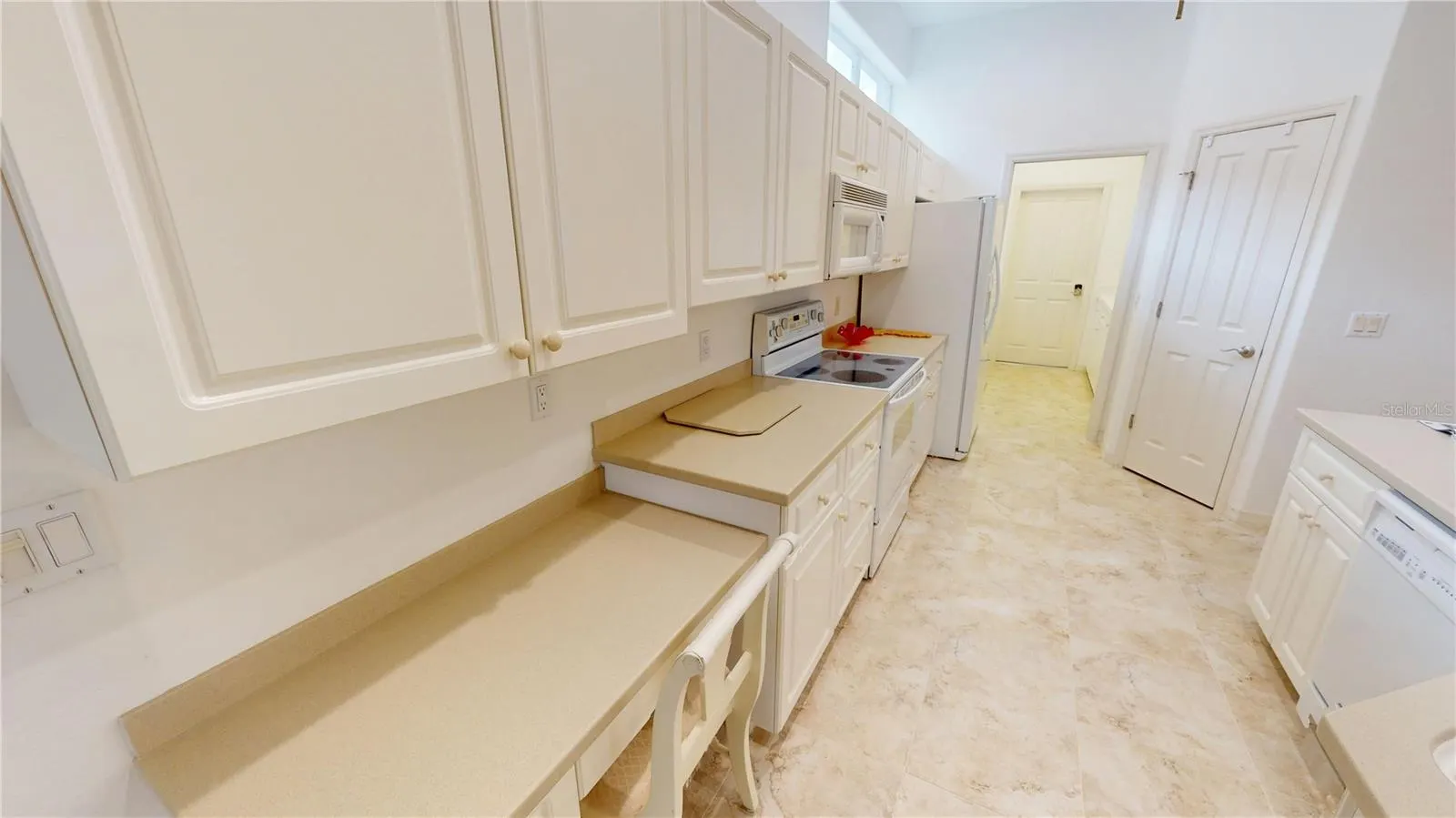 26089 SEMINOLE LAKES BLVD
