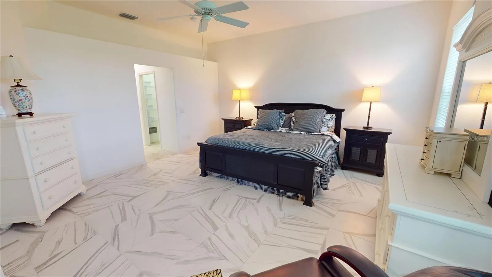 26089 SEMINOLE LAKES BLVD