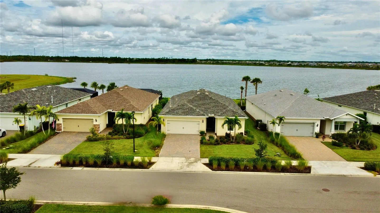 42211 EDGEWATER DR