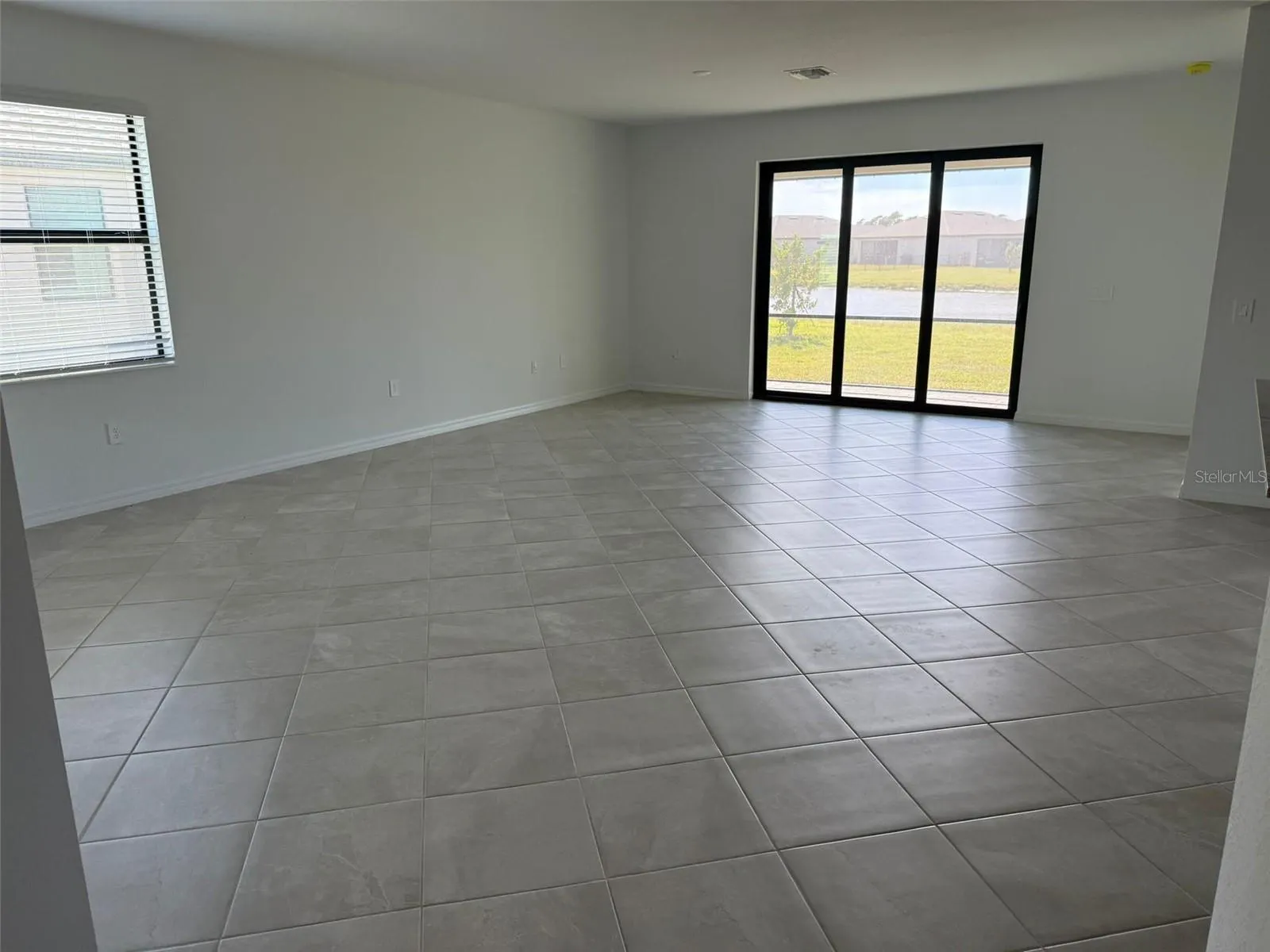 1553 SADDLEWOOD CIR