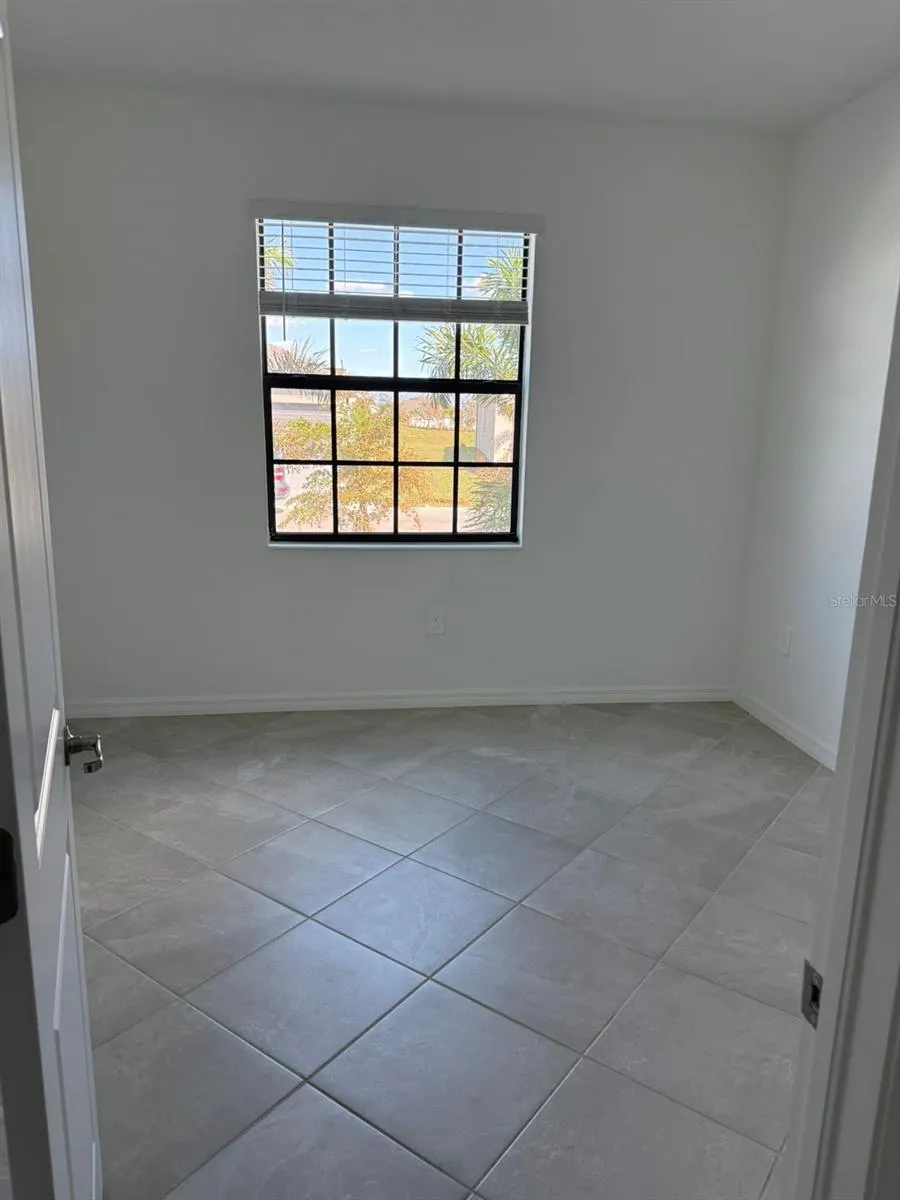 1553 SADDLEWOOD CIR