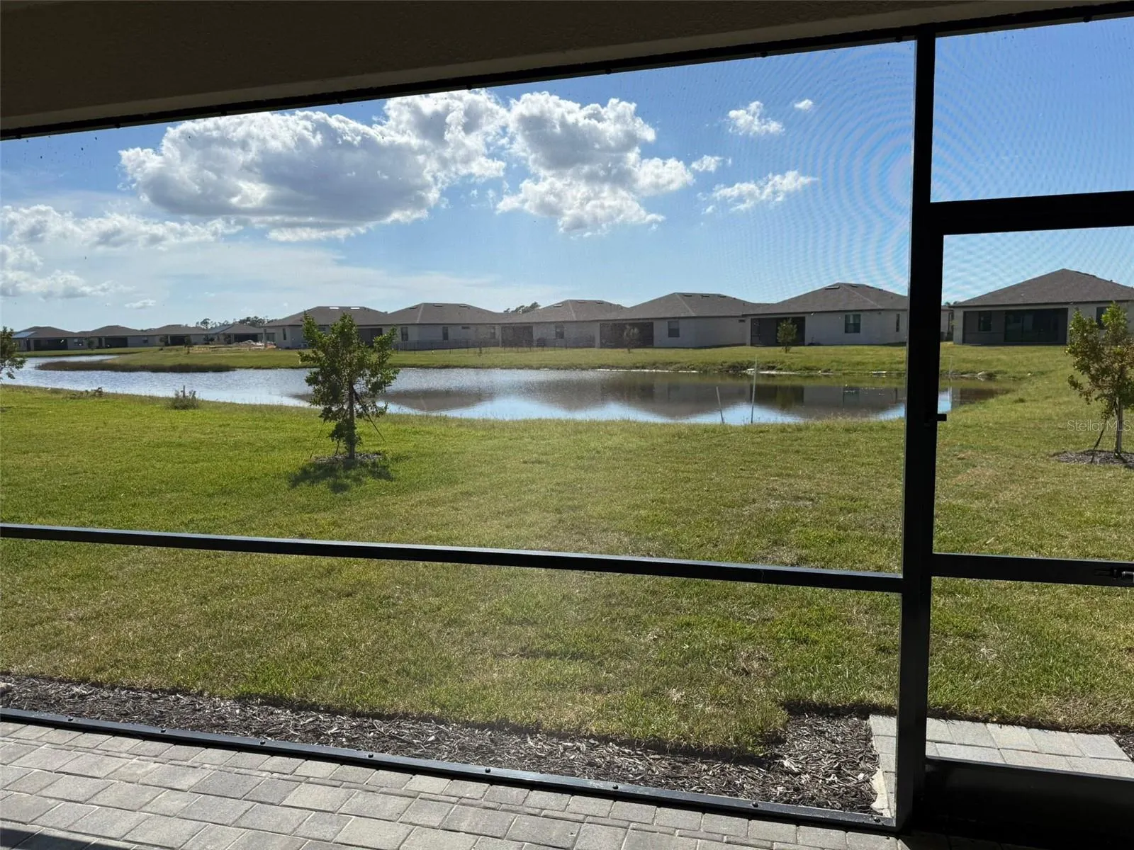 1553 SADDLEWOOD CIR