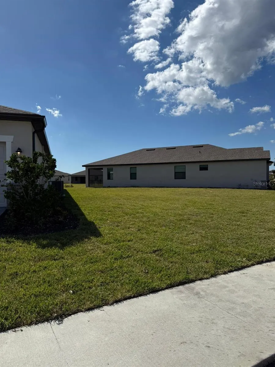 1553 SADDLEWOOD CIR