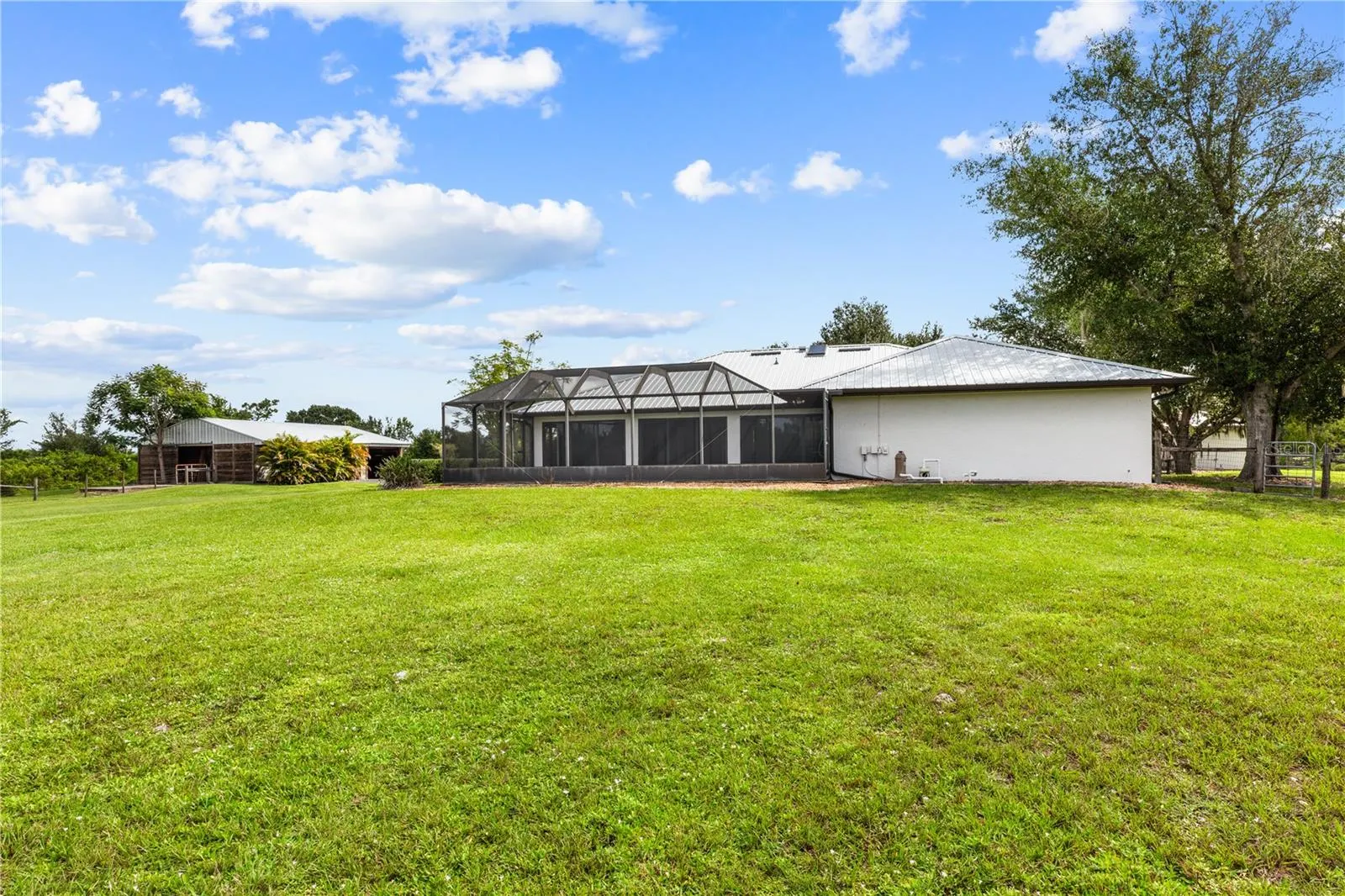 5204 BLACKJACK CIR
