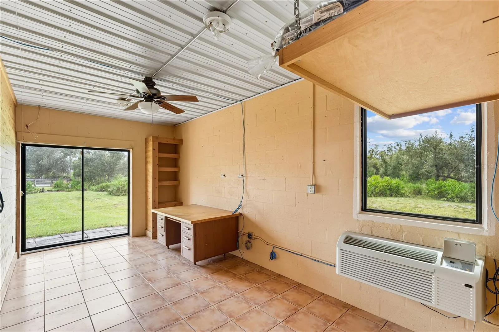 5204 BLACKJACK CIR