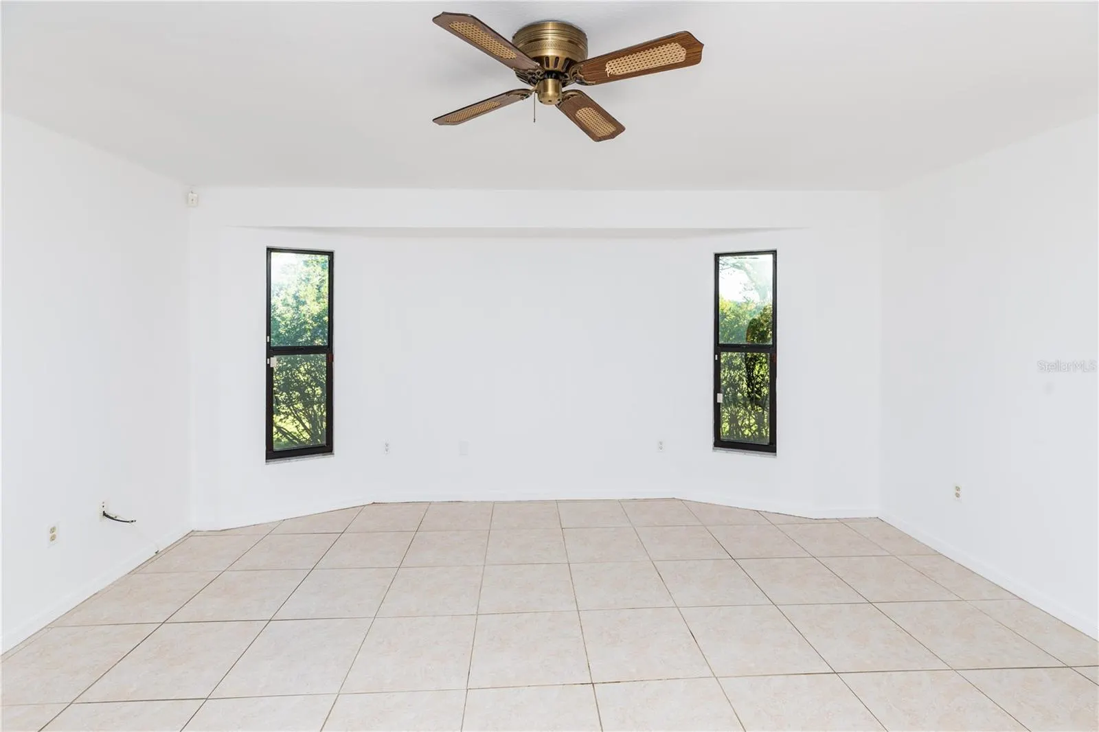 5204 BLACKJACK CIR